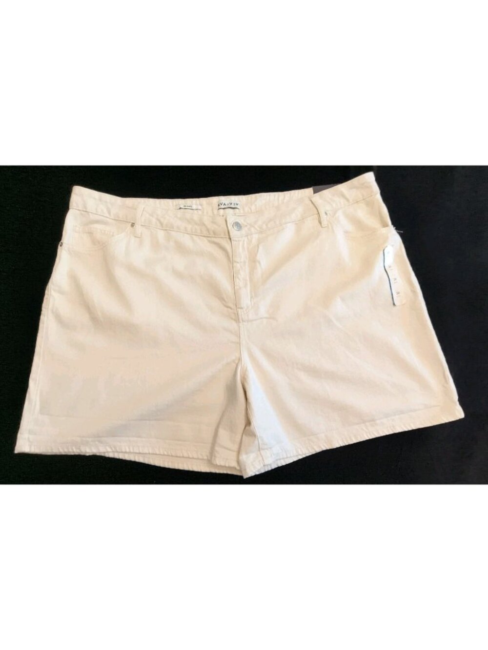 Ava & Viv Light Wash High Rise Stretch Jeans Denim Midi Shorts Women Ivory 26/R